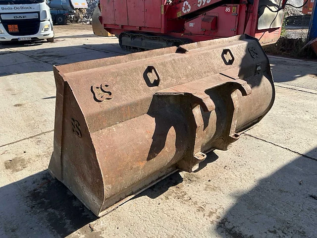 2006 eurosteel graafbak - afbeelding 4 van  16
