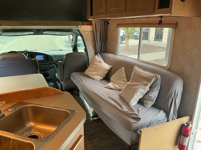 2006 ford e450 coachmen camper - afbeelding 18 van  61