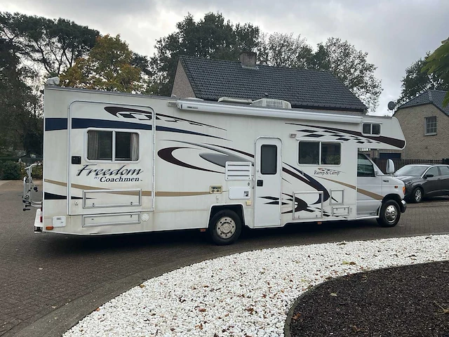 2006 ford e450 coachmen camper - afbeelding 45 van  61