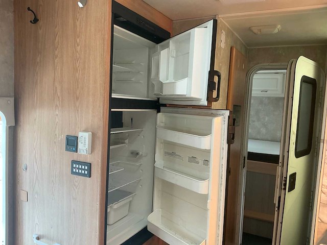 2006 ford e450 coachmen camper - afbeelding 22 van  61