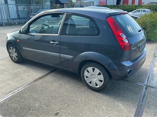 2006 ford fiesta personenauto - afbeelding 23 van  35