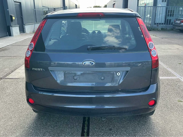 2006 ford fiesta personenauto - afbeelding 31 van  35
