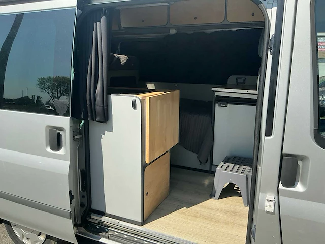 2006 ford transit kampeerwagen - afbeelding 9 van  39