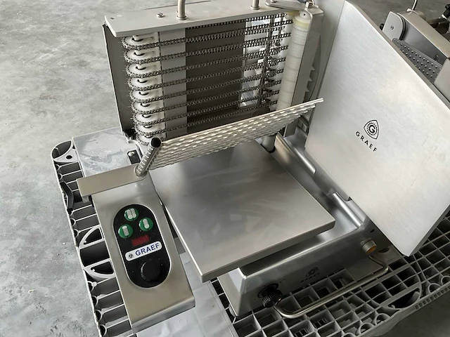 2006 graef va 400 tafelsnijmachine - volautomatisch - afbeelding 11 van  16