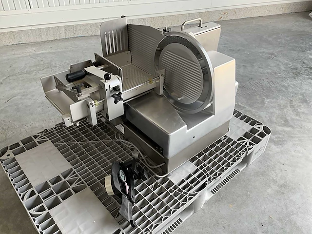 2006 graef va 400 tafelsnijmachine - volautomatisch - afbeelding 1 van  16