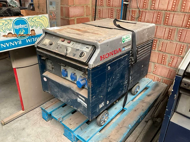2006 honda ex5500 stroomgenerator - afbeelding 1 van  6