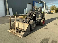2006 knikmops 90 shovel met accesoires - afbeelding 1 van  27