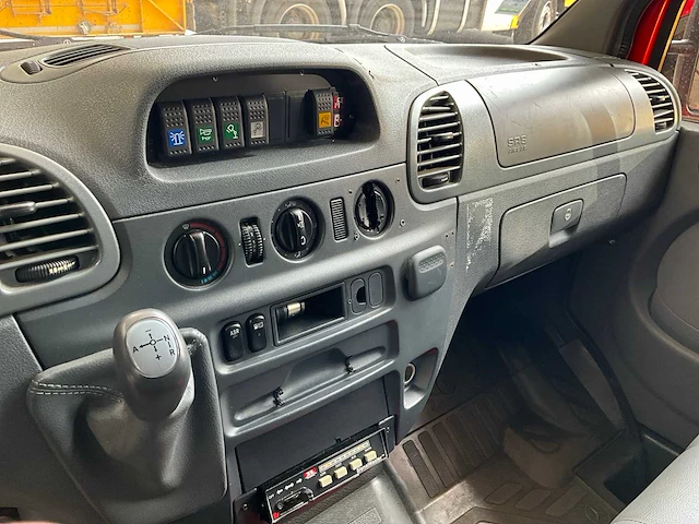 2006 mercedes-benz sprinter materiaalwagen - afbeelding 3 van  36