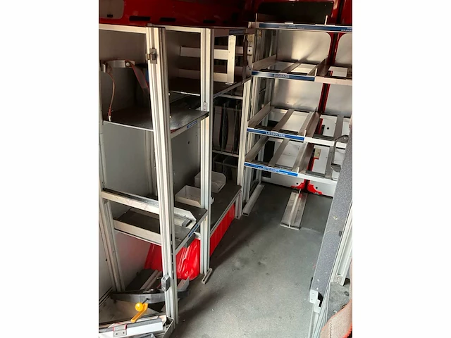 2006 mercedes-benz sprinter materiaalwagen - afbeelding 10 van  36