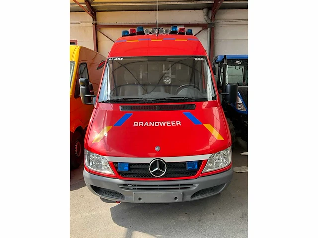 2006 mercedes-benz sprinter materiaalwagen - afbeelding 12 van  36