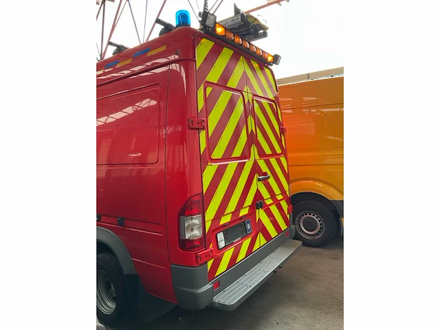 2006 mercedes-benz sprinter materiaalwagen - afbeelding 31 van  36