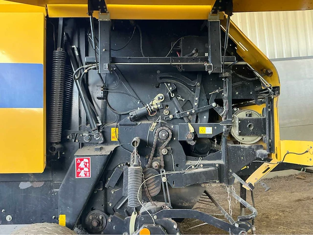 2006 new holland br7070 balenpers - afbeelding 13 van  27