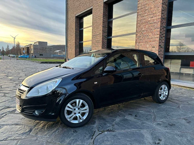 2006 opel corsa 1.3 cdti - afbeelding 1 van  9