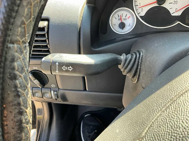 2006 opel corsa personenauto's - afbeelding 8 van  29