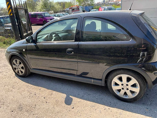 2006 opel corsa personenauto's - afbeelding 12 van  29