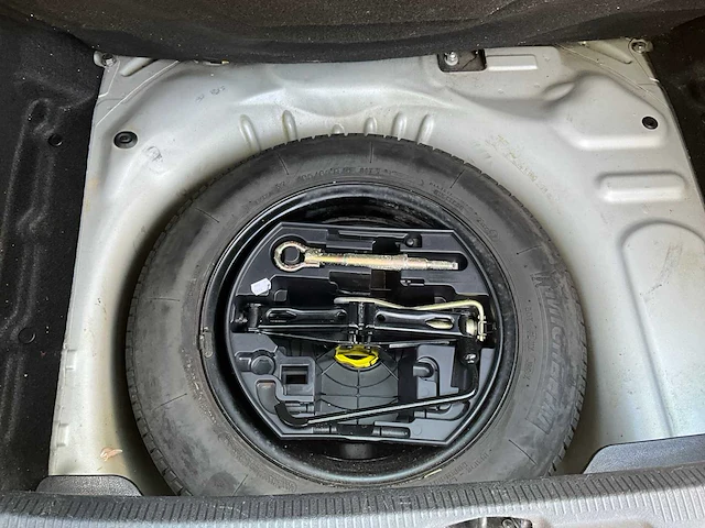 2006 peugeot 207 personenauto - afbeelding 20 van  31