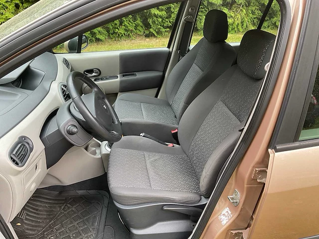 2006 renault modus personenauto - afbeelding 19 van  37