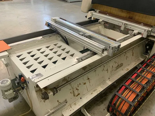 2006 scm tech z30 cnc-freesmachine - afbeelding 27 van  28