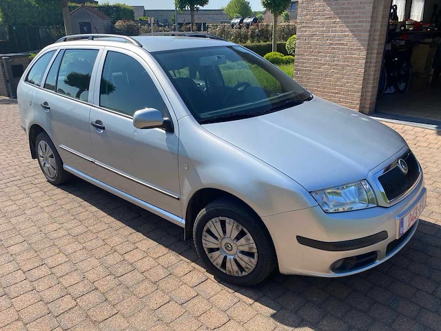 2006 skoda fabia personenauto - afbeelding 4 van  11