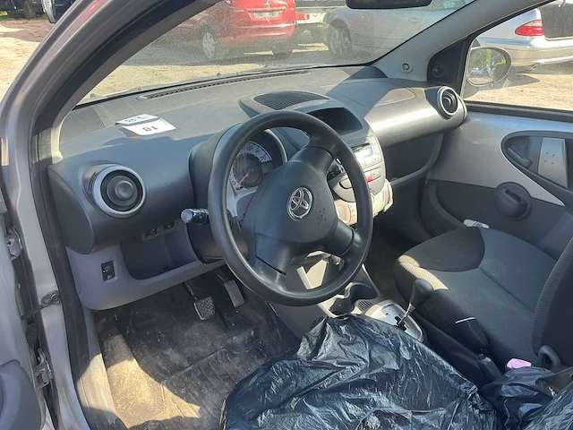 2006 toyota aygo - afbeelding 2 van  21