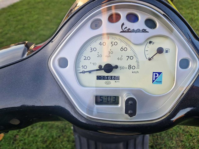 2006 vespa c38 brommer - afbeelding 3 van  4