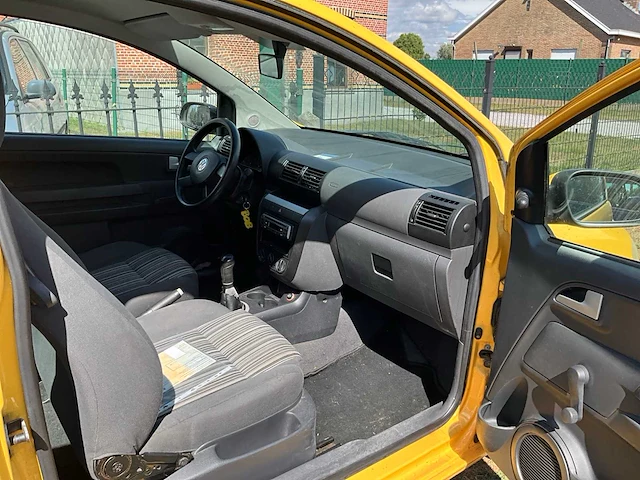 2006 volkswagen fox personenauto - afbeelding 32 van  38