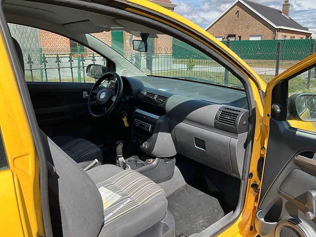 2006 volkswagen fox personenauto - afbeelding 33 van  38
