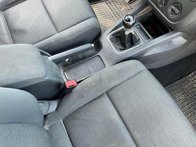 2006 volkswagen golf - afbeelding 17 van  26