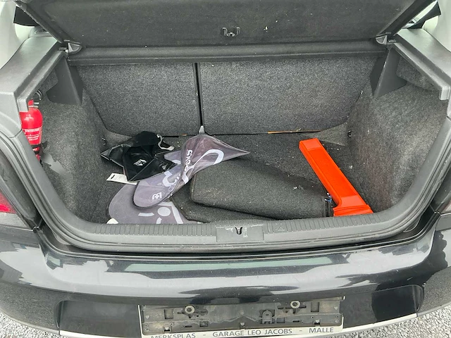 2006 volkswagen polo personenauto - afbeelding 37 van  60