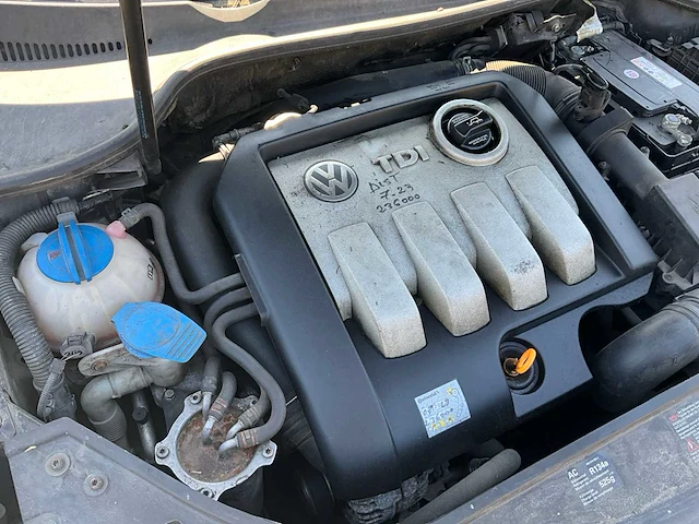 2006 volkswagen vw jetta - afbeelding 24 van  37