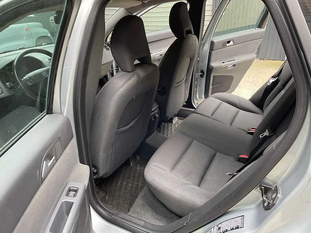 2006 volvo v50 1.8i 16v flexfuel auto - afbeelding 15 van  36
