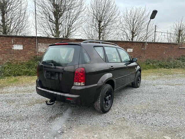 2007 - ssangyong rexton 2.7 diesel - lichte vracht - afbeelding 15 van  17
