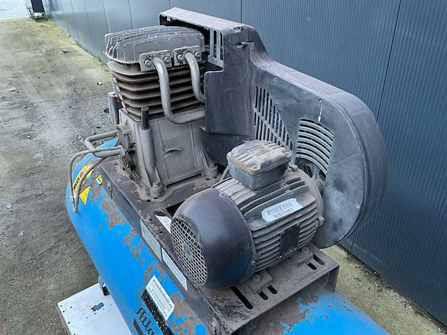 2007 atlas copco ac55t300t luchtcompressor - afbeelding 2 van  12