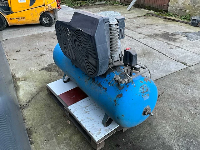 2007 atlas copco ac55t300t luchtcompressor - afbeelding 8 van  12
