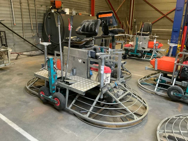2007 b-mac dubbele cementvlinder - afbeelding 1 van  8