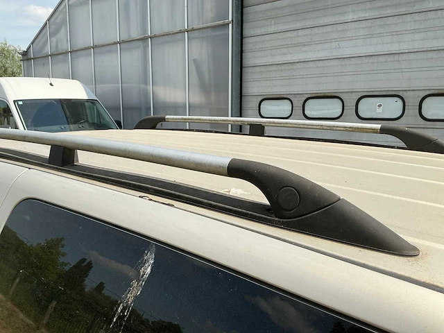 2007 chevrolet uplander 3.9 v6 invalidenwagen - afbeelding 28 van  46