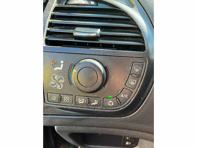 2007 citroen picasso 1.6hdi 7 plaatsen/airco - afbeelding 2 van  18