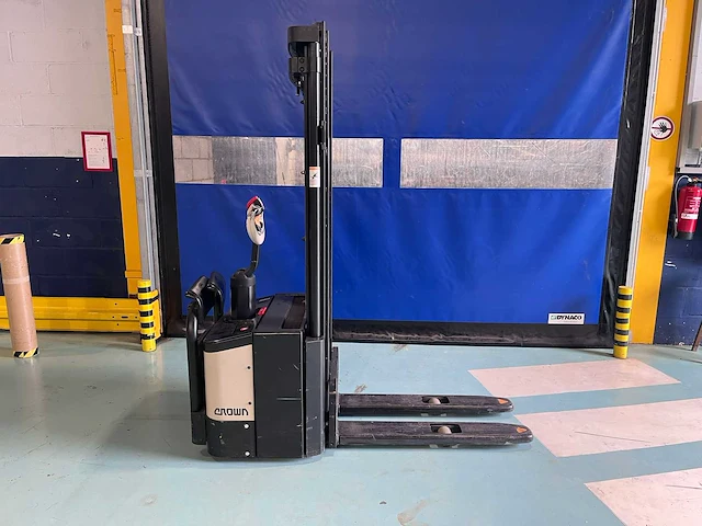 2007 crown we2300s-1.25-tl disselboomstapelaar - afbeelding 1 van  15
