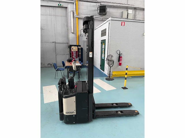 2007 crown we2300s-1.25-tl disselboomstapelaar - afbeelding 8 van  15