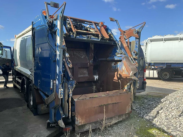 2007 daf 75.250 vrachtwagen vuilniswagen voor wisselstukken - afbeelding 4 van  11