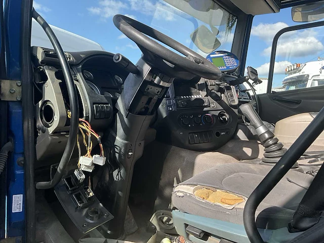 2007 daf 75.250 vrachtwagen vuilniswagen voor wisselstukken - afbeelding 9 van  11