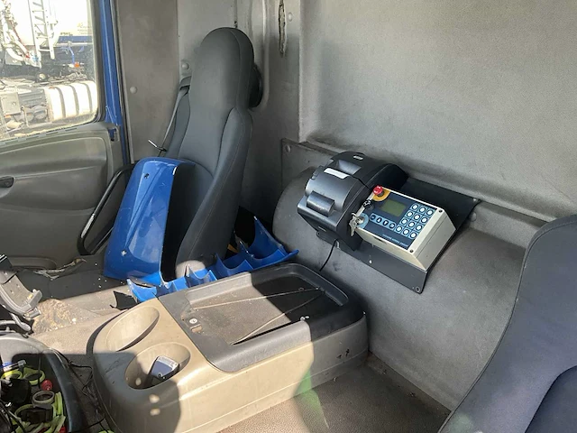 2007 daf 75.250 vrachtwagen vuilniswagen voor wisselstukken - afbeelding 10 van  11