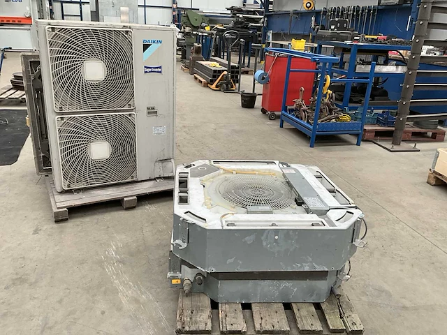 2007 daikin rzq100c7v1b airconditioning - afbeelding 1 van  7