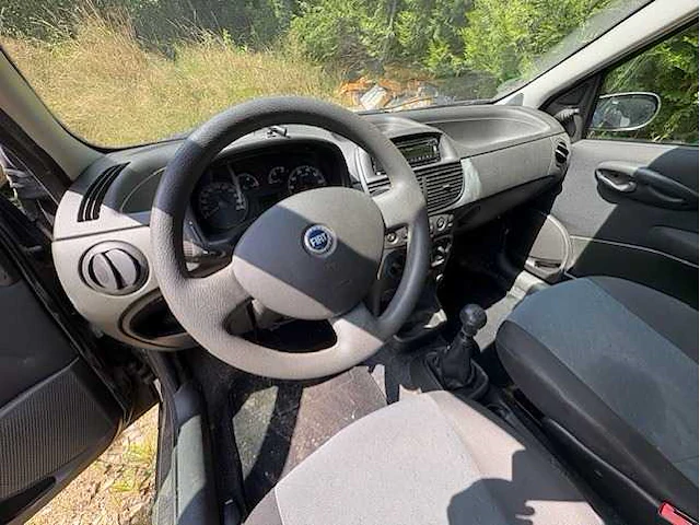 2007 fiat punto - 1.2 active - afbeelding 3 van  12