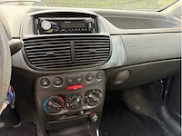2007 fiat punto - 1.2 active - afbeelding 4 van  15