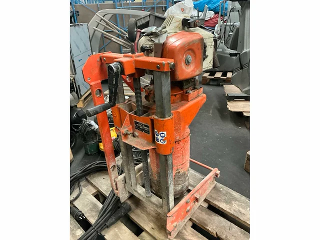 2007 gölz kb300 verticale diamantboormachine - afbeelding 7 van  8