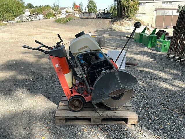 2007 husqvarna betonzaag - afbeelding 14 van  15