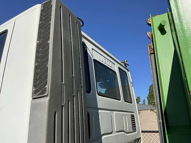 2007 iveco trakker vrachtwagen met containersysteem - afbeelding 30 van  30