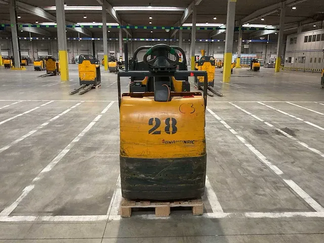 2007 jungheinrich ece 220xl orderpicker - afbeelding 4 van  5