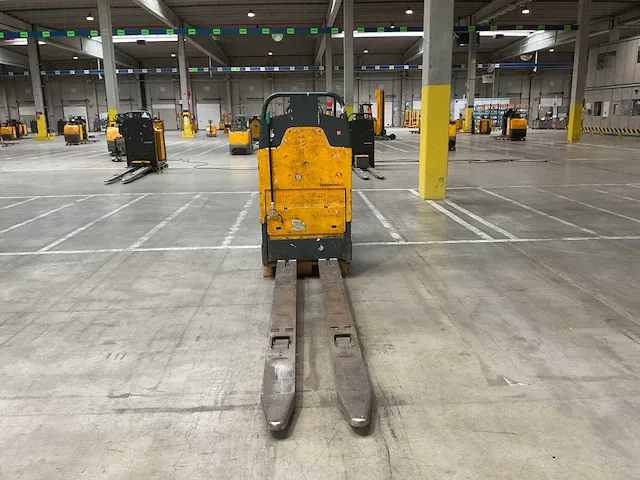 2007 jungheinrich ece 220xl orderpicker - afbeelding 2 van  5